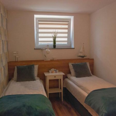 Noclegi "Boczna 5A" Apartamenty Goscinne Szczawno-Zdroj Bagian luar foto