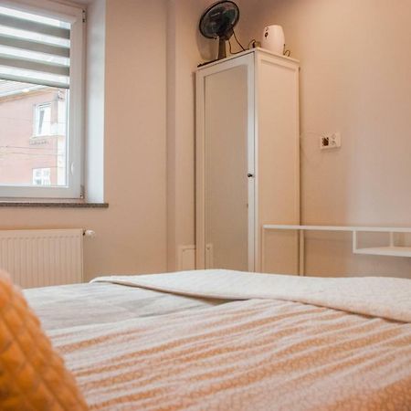 Noclegi "Boczna 5A" Apartamenty Goscinne Szczawno-Zdroj Bagian luar foto