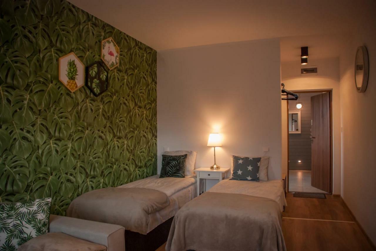 Noclegi "Boczna 5A" Apartamenty Goscinne Szczawno-Zdroj Bagian luar foto
