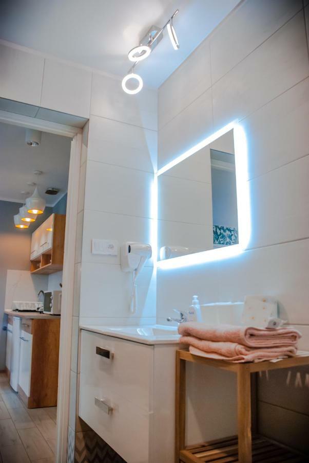Noclegi "Boczna 5A" Apartamenty Goscinne Szczawno-Zdroj Bagian luar foto