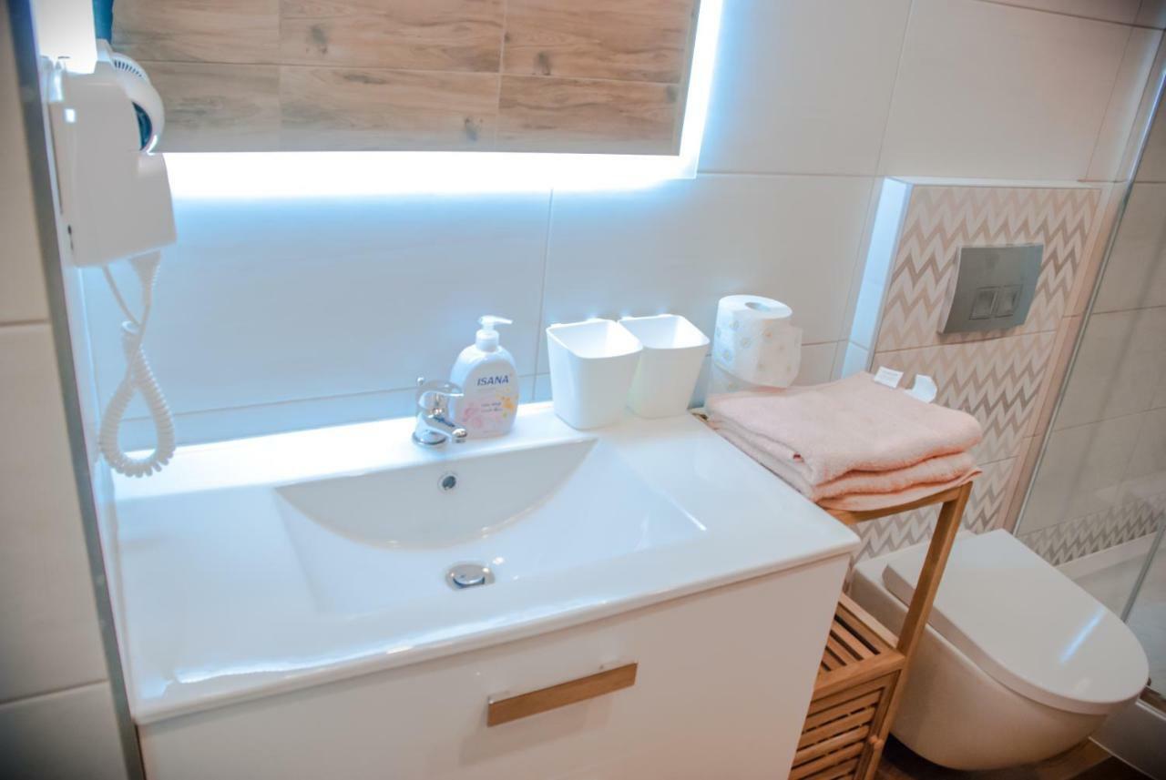 Noclegi "Boczna 5A" Apartamenty Goscinne Szczawno-Zdroj Bagian luar foto