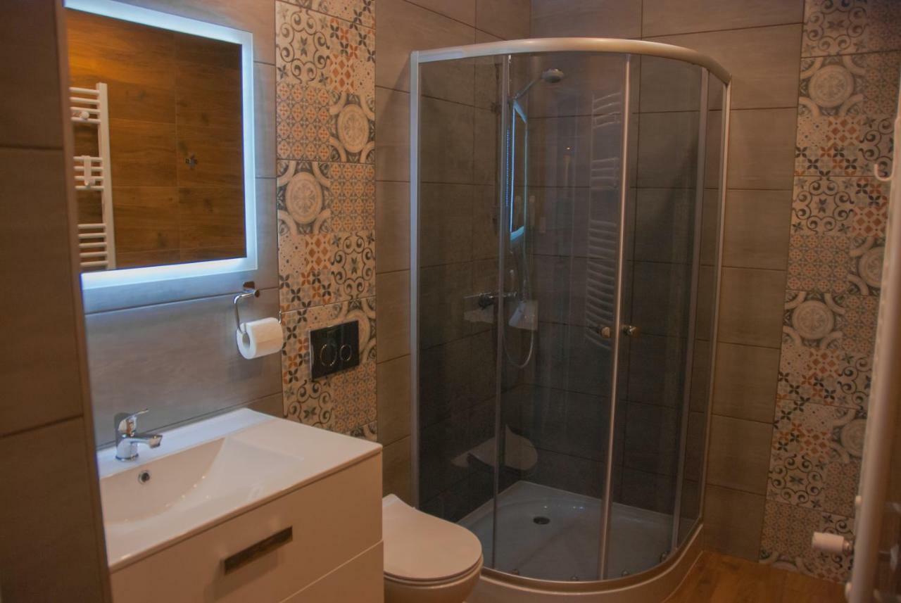 Noclegi "Boczna 5A" Apartamenty Goscinne Szczawno-Zdroj Bagian luar foto