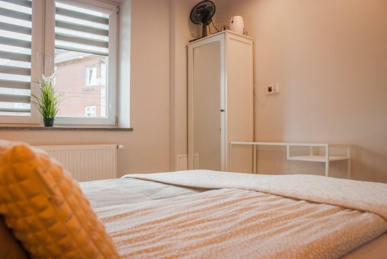 Noclegi "Boczna 5A" Apartamenty Goscinne Szczawno-Zdroj Bagian luar foto